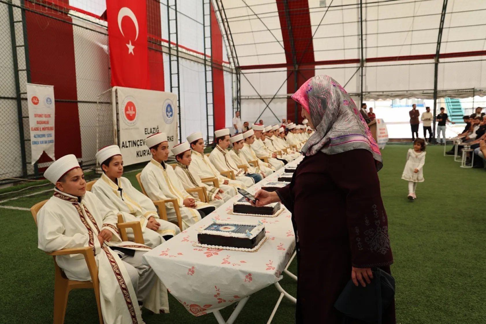 Elazığ'da 22 hafıza anlamlı tören