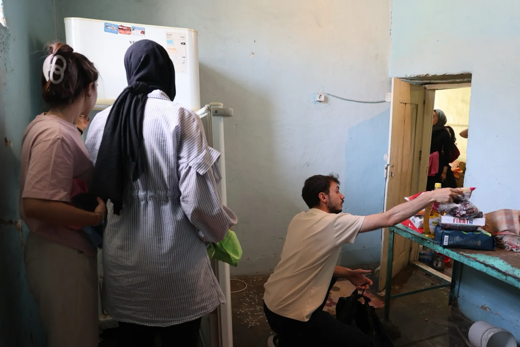 Elazığ'da gönüllülerden anlamlı destek