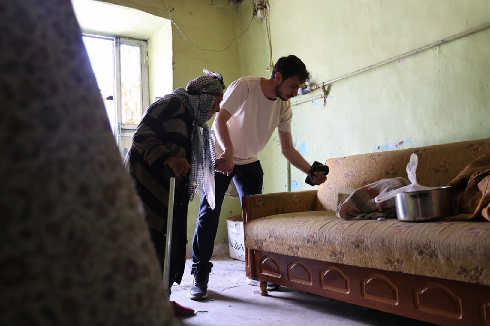 Elazığ'da gönüllülerden anlamlı destek