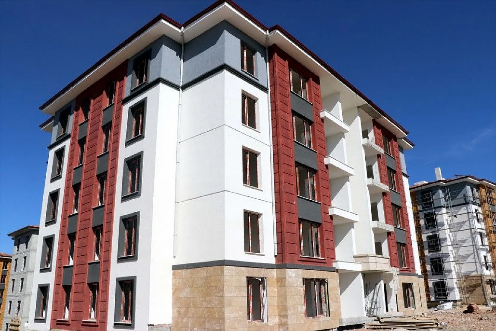 Elazığ'da kalıcı konutlar yükseliyor