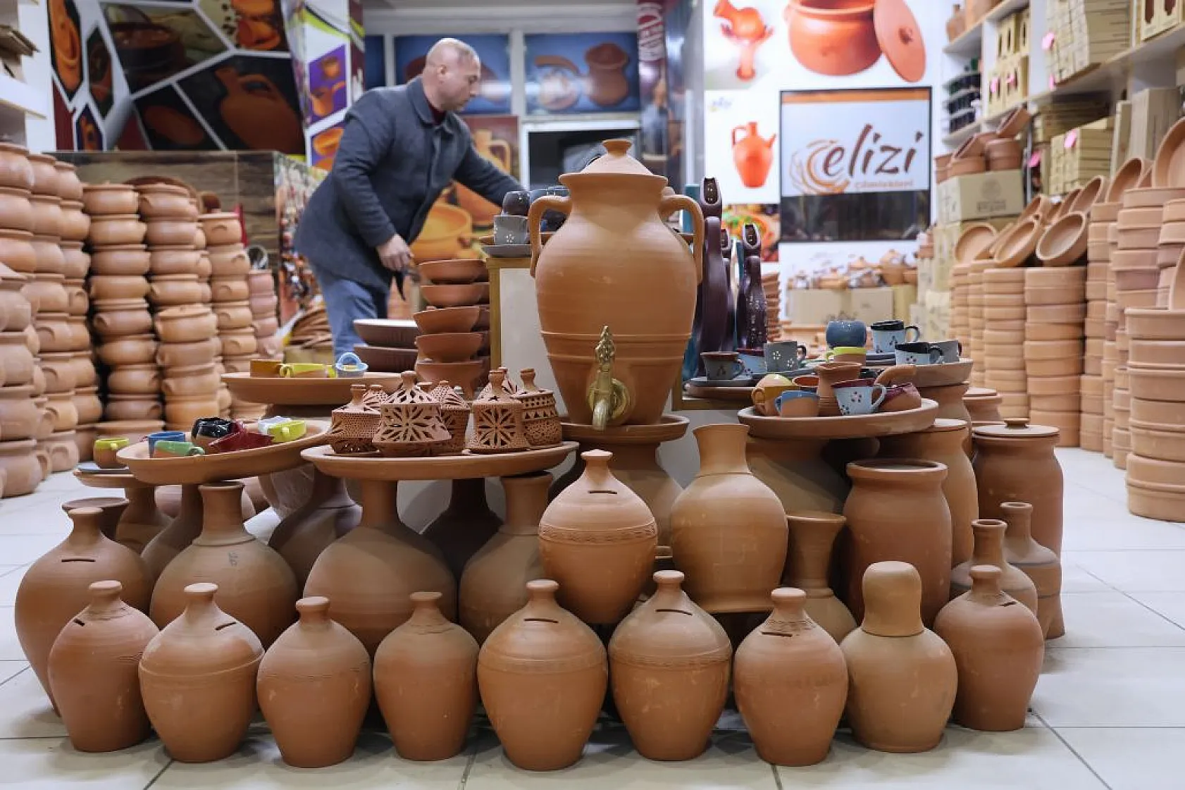 Elazığ çömleği dünya sofralarında