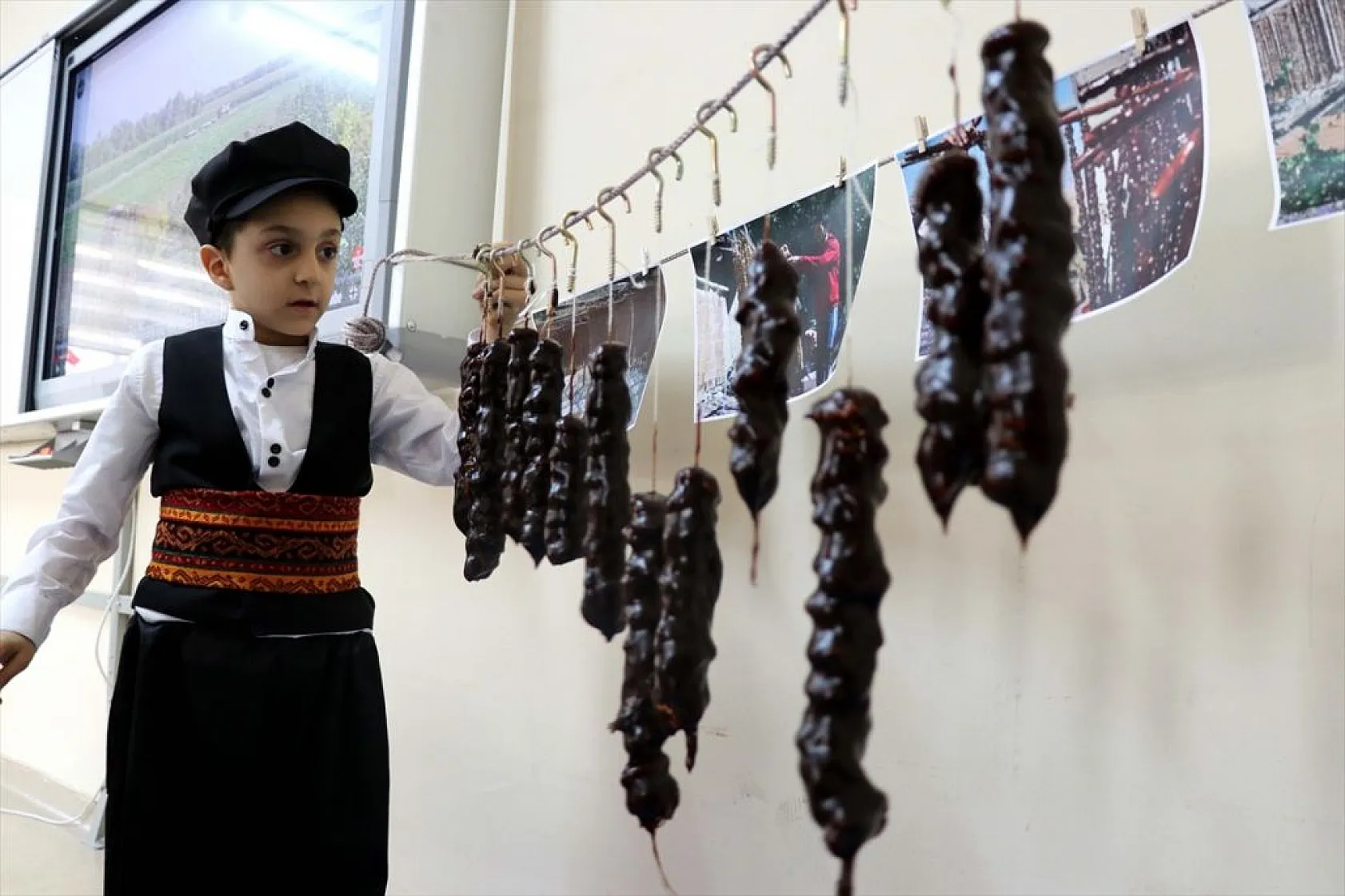 Miniklere sosyal ve kültürel değerler öğretiliyor