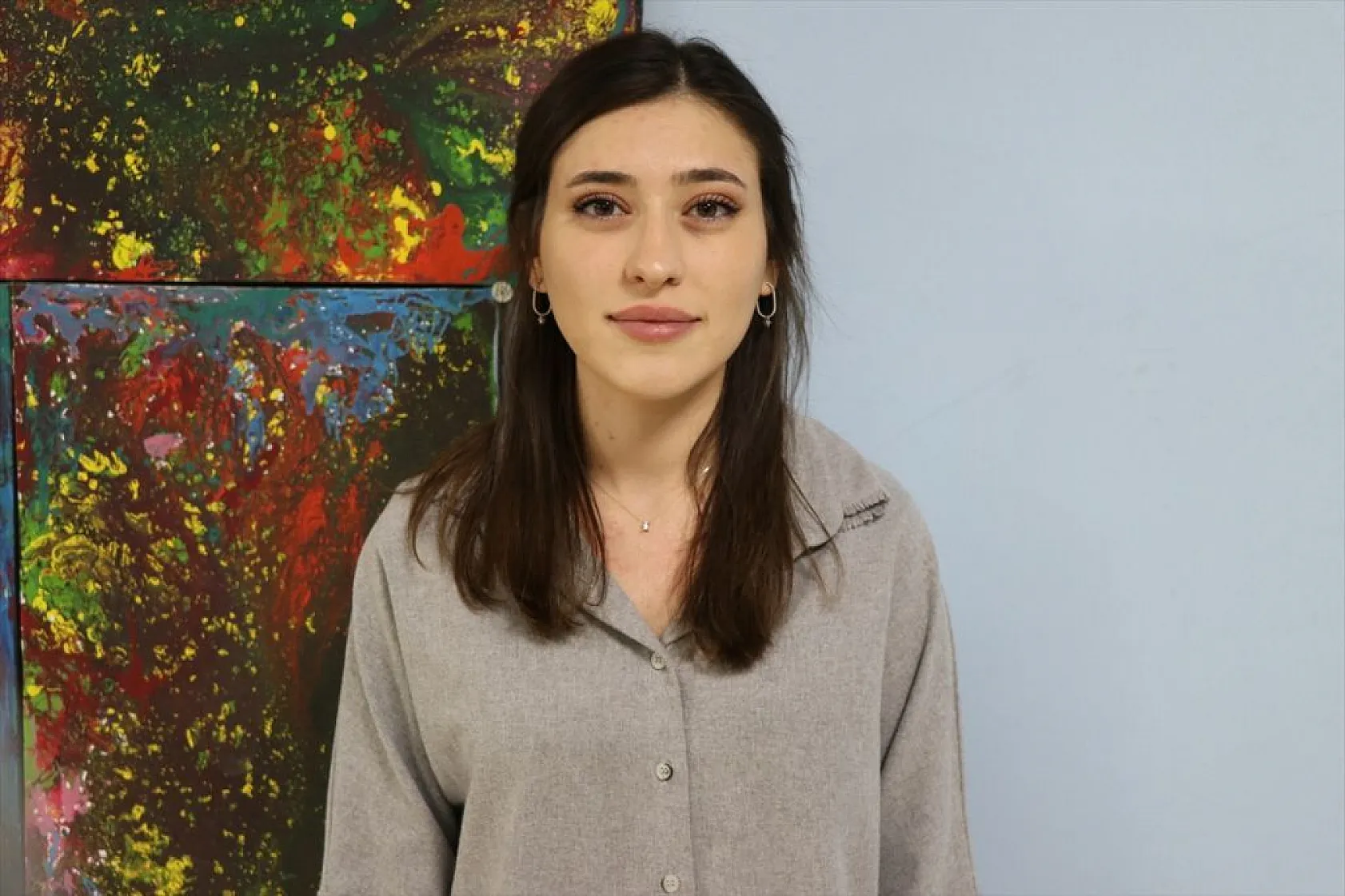 Öğrenciler sahipsiz köpek saldırılarına karşı tiyatro oyunuyla eğitiliyor