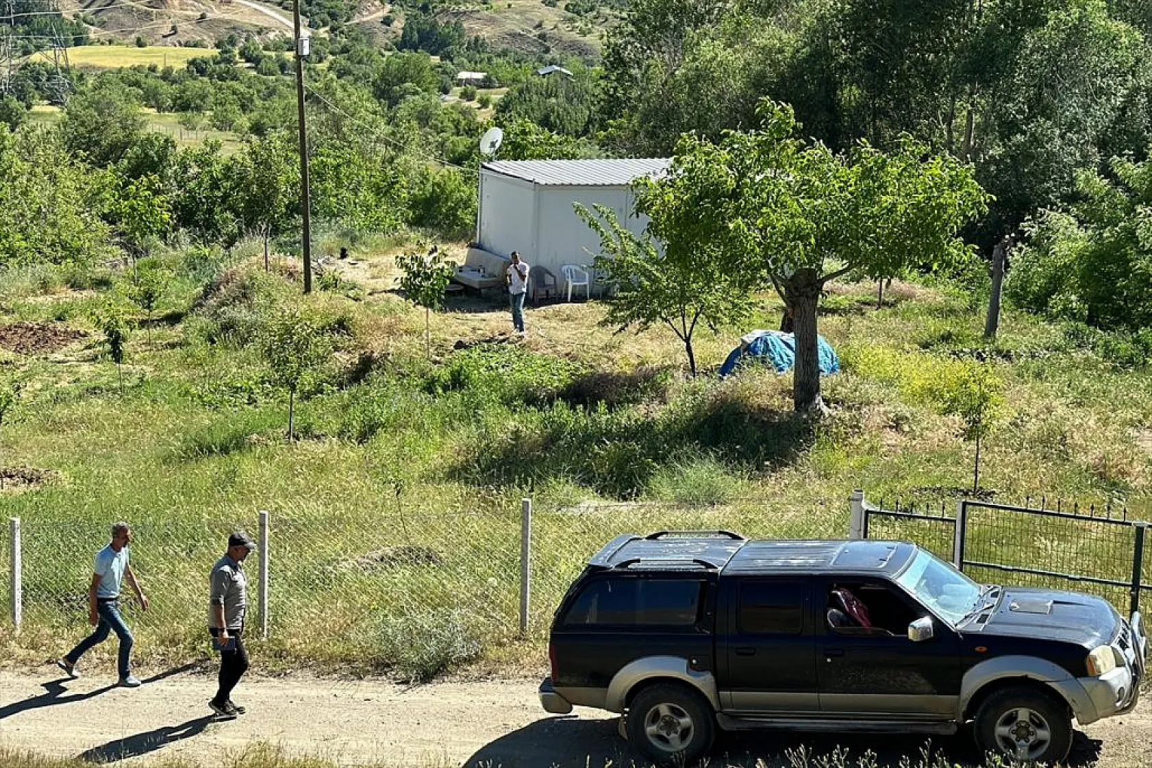Piyanist muhtar, şarkıları artık köyündekiler için seslendiriyor