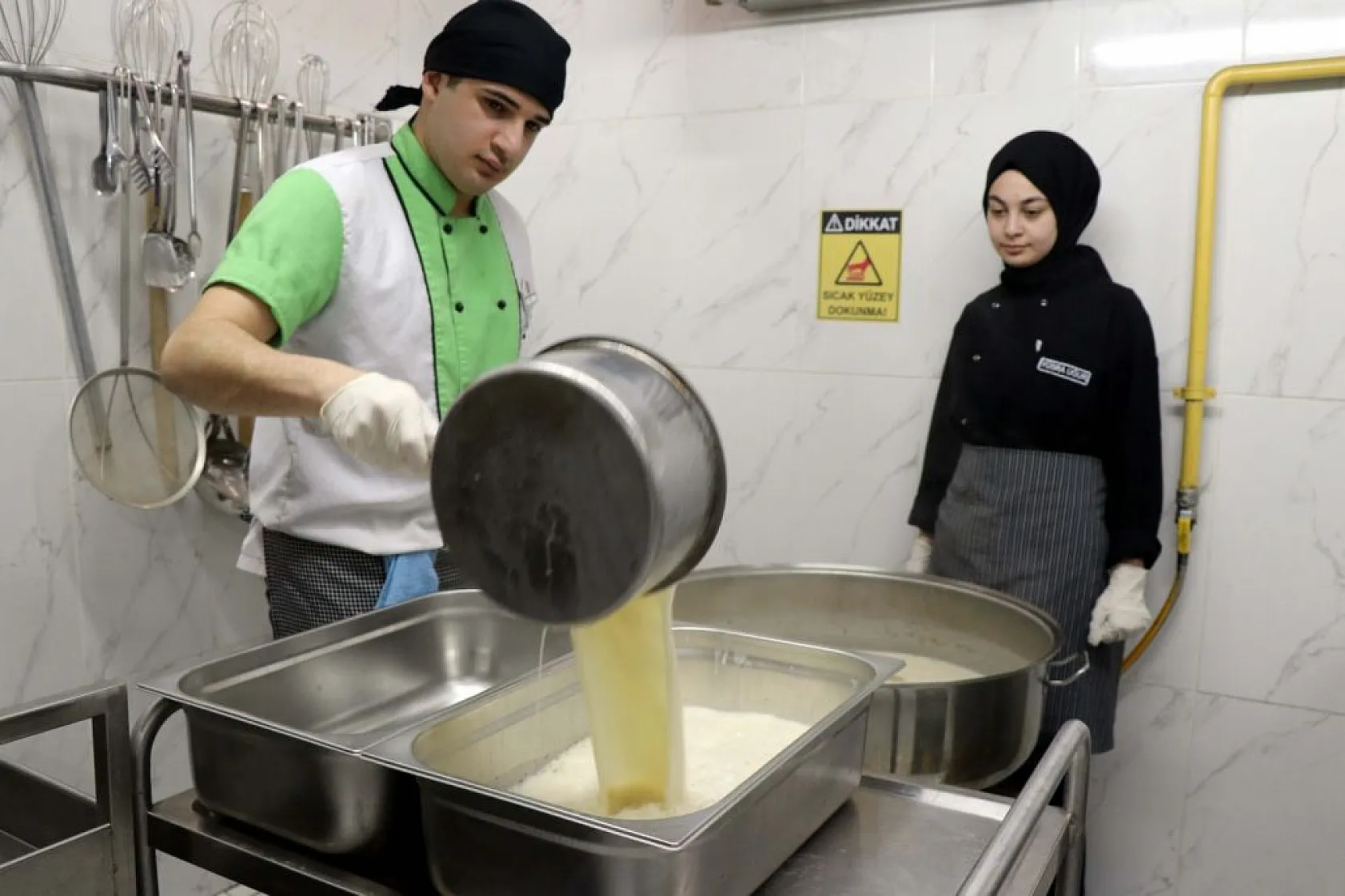 25 bin öğrenciye ücretsiz yemek