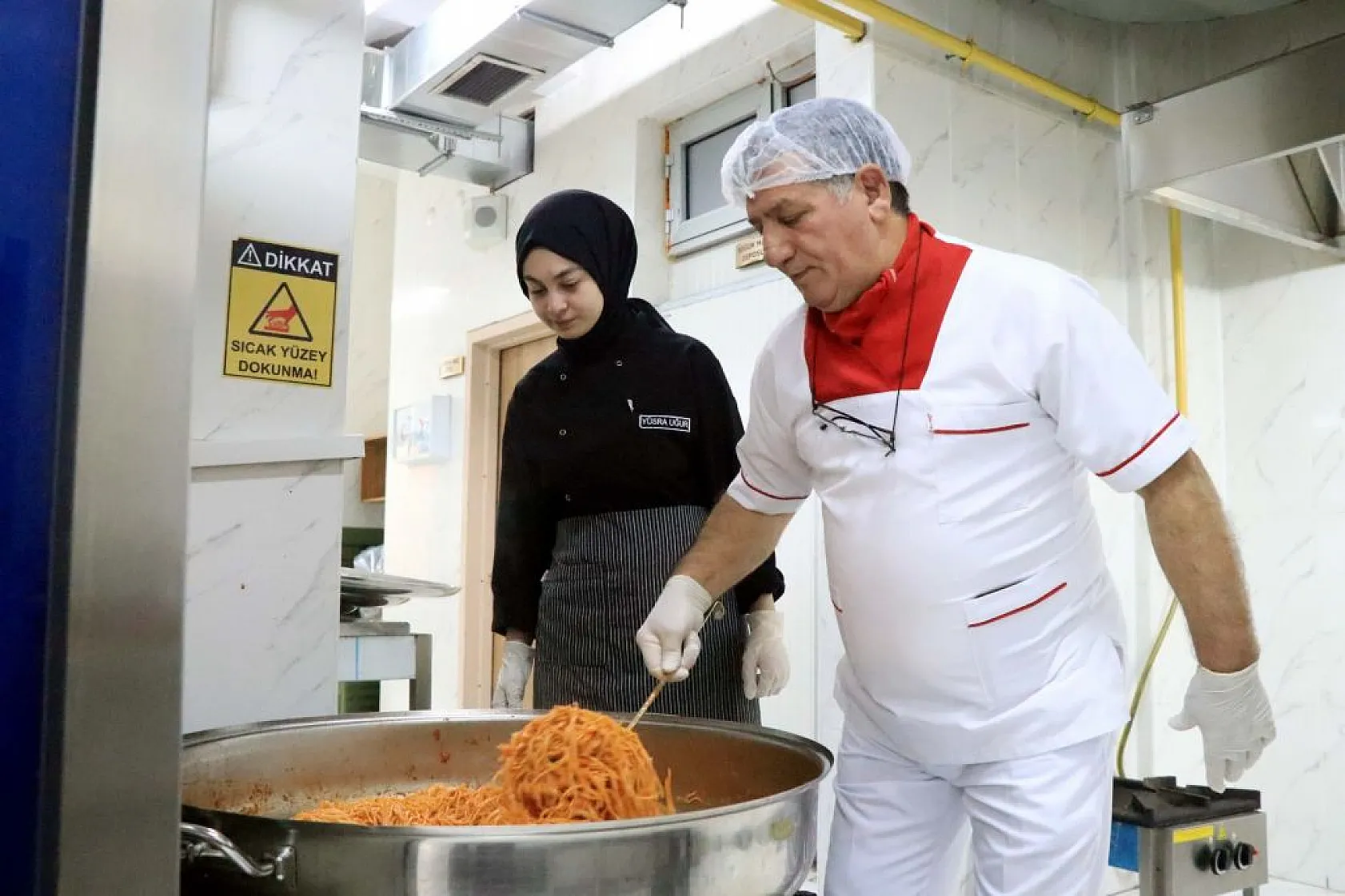 25 bin öğrenciye ücretsiz yemek