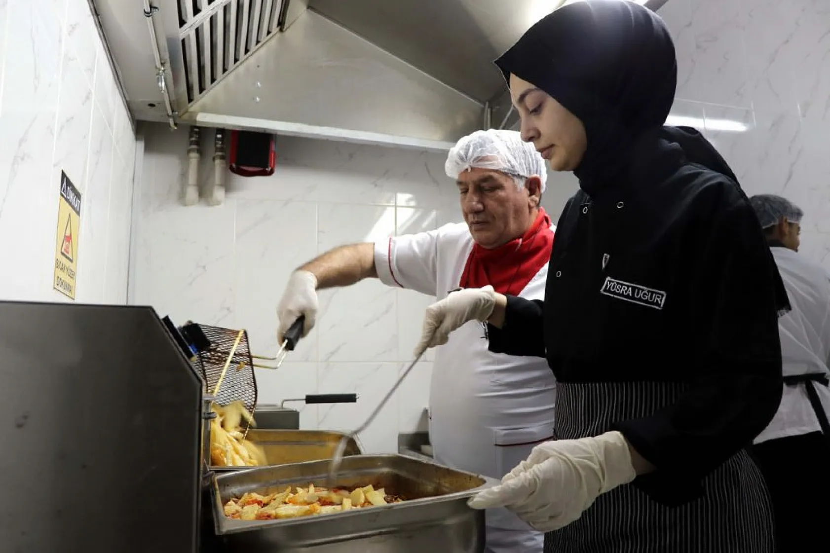 25 bin öğrenciye ücretsiz yemek