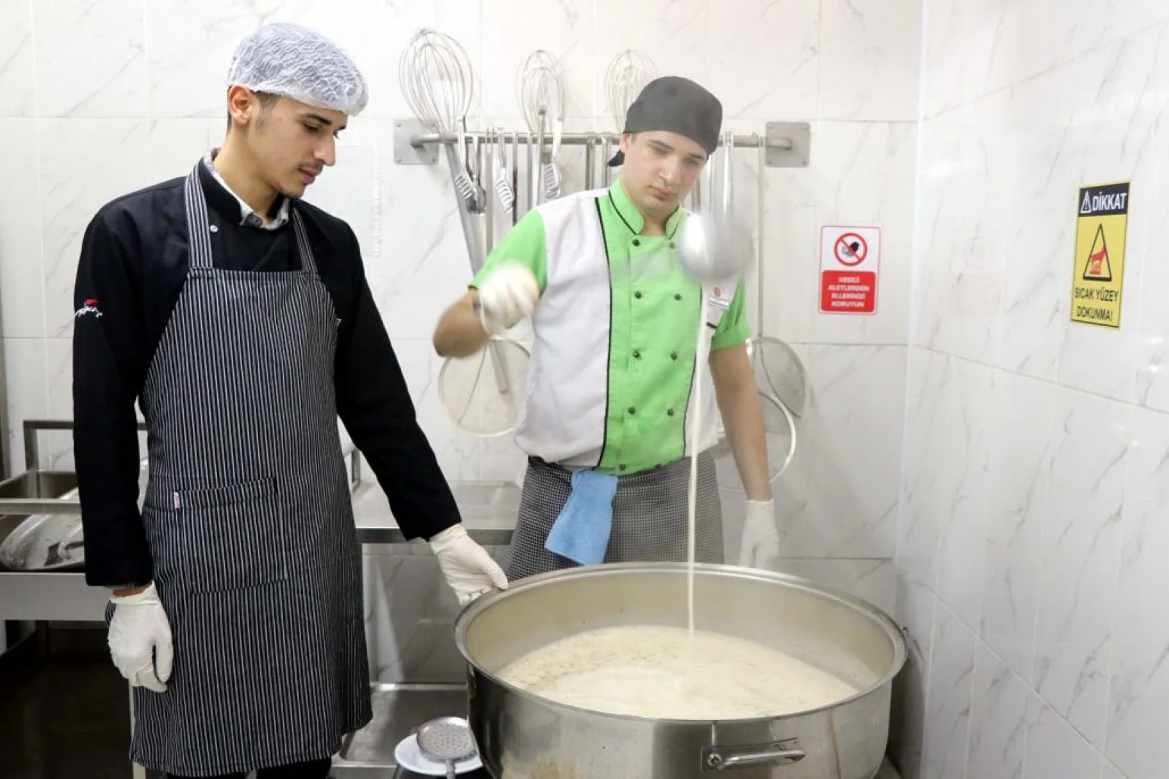 25 bin öğrenciye ücretsiz yemek