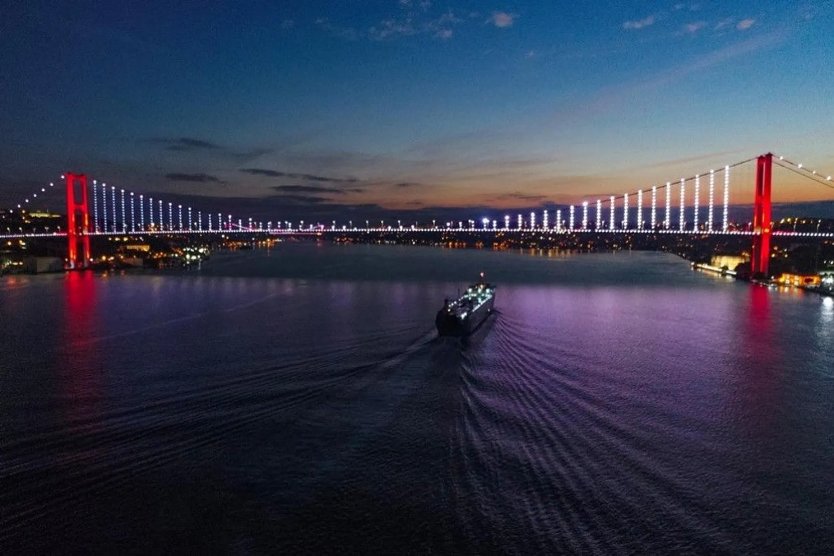 Kız Kulesi'nde hayran bırakan gündoğumu