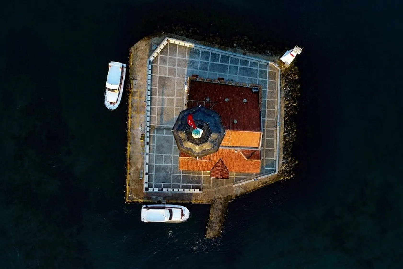 Kız Kulesi'nde hayran bırakan gündoğumu