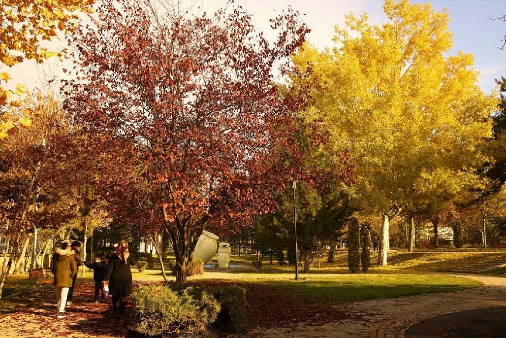 Elazığ'da sonbahar renkleri görsel şölen sunuyor