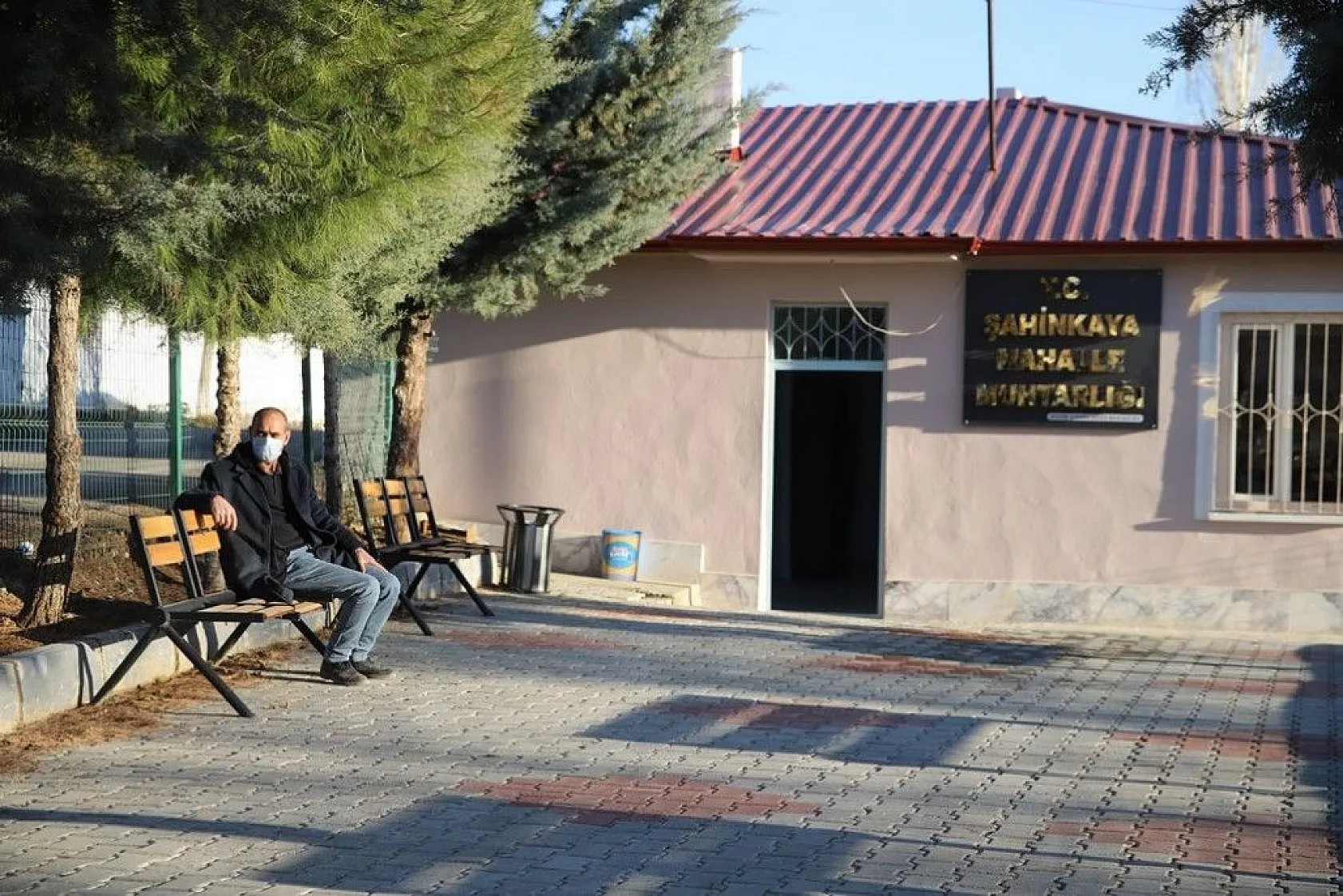 Deprem sonrası vatandaşlar kendini dışarı attı