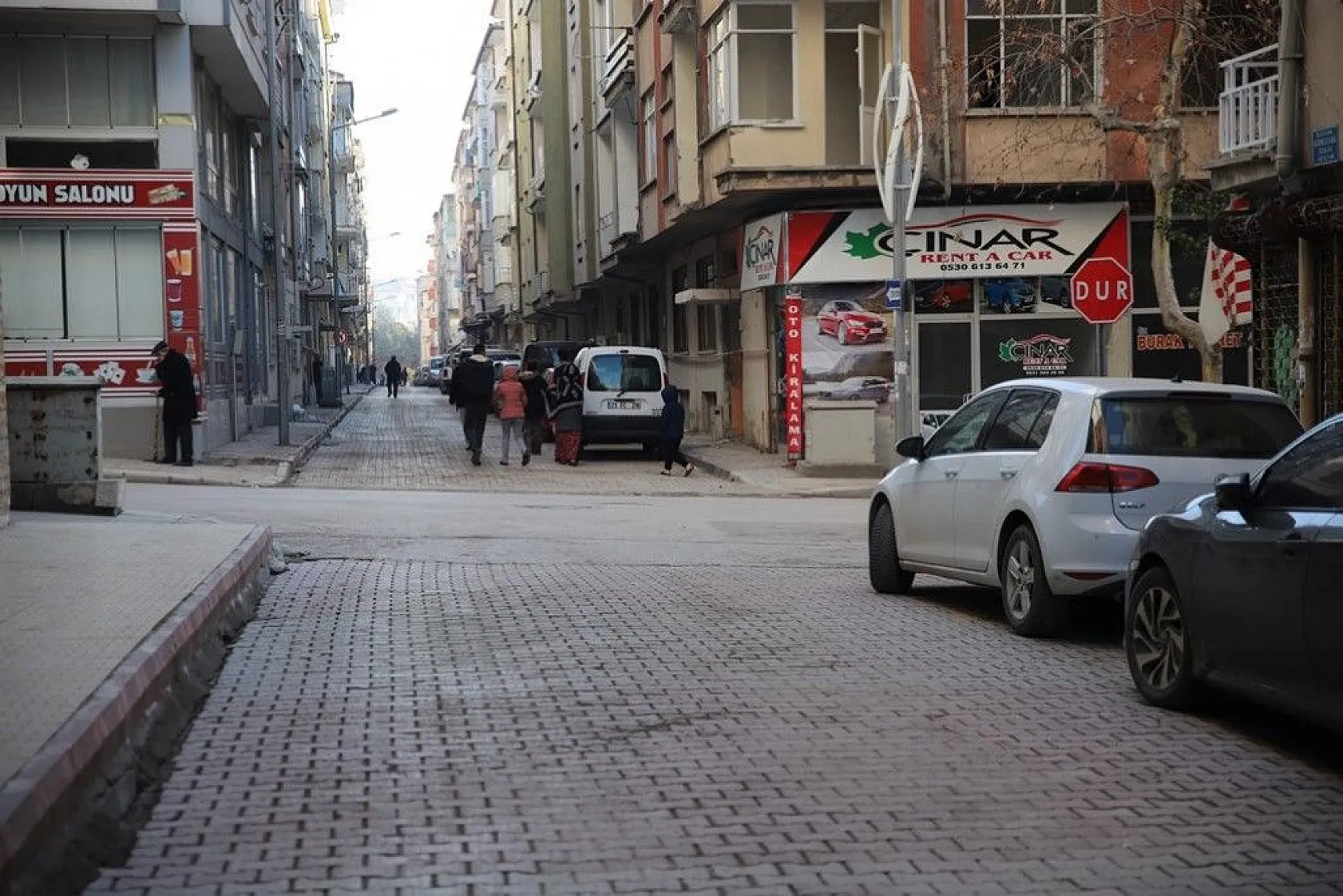 Deprem sonrası vatandaşlar kendini dışarı attı