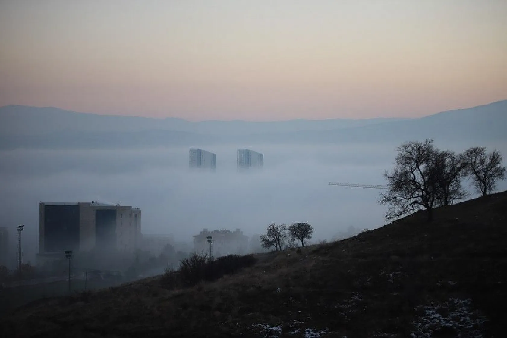 Elazığ'da sis görsel şölen oluşturdu