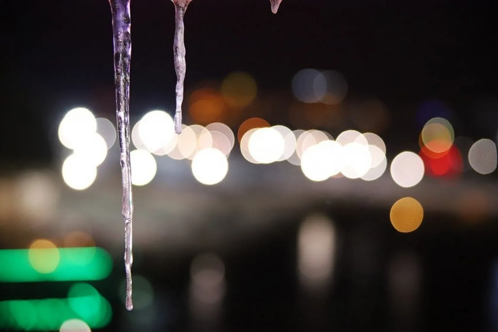 Elazığ'da kar kartpostallık görüntüler oluşturdu