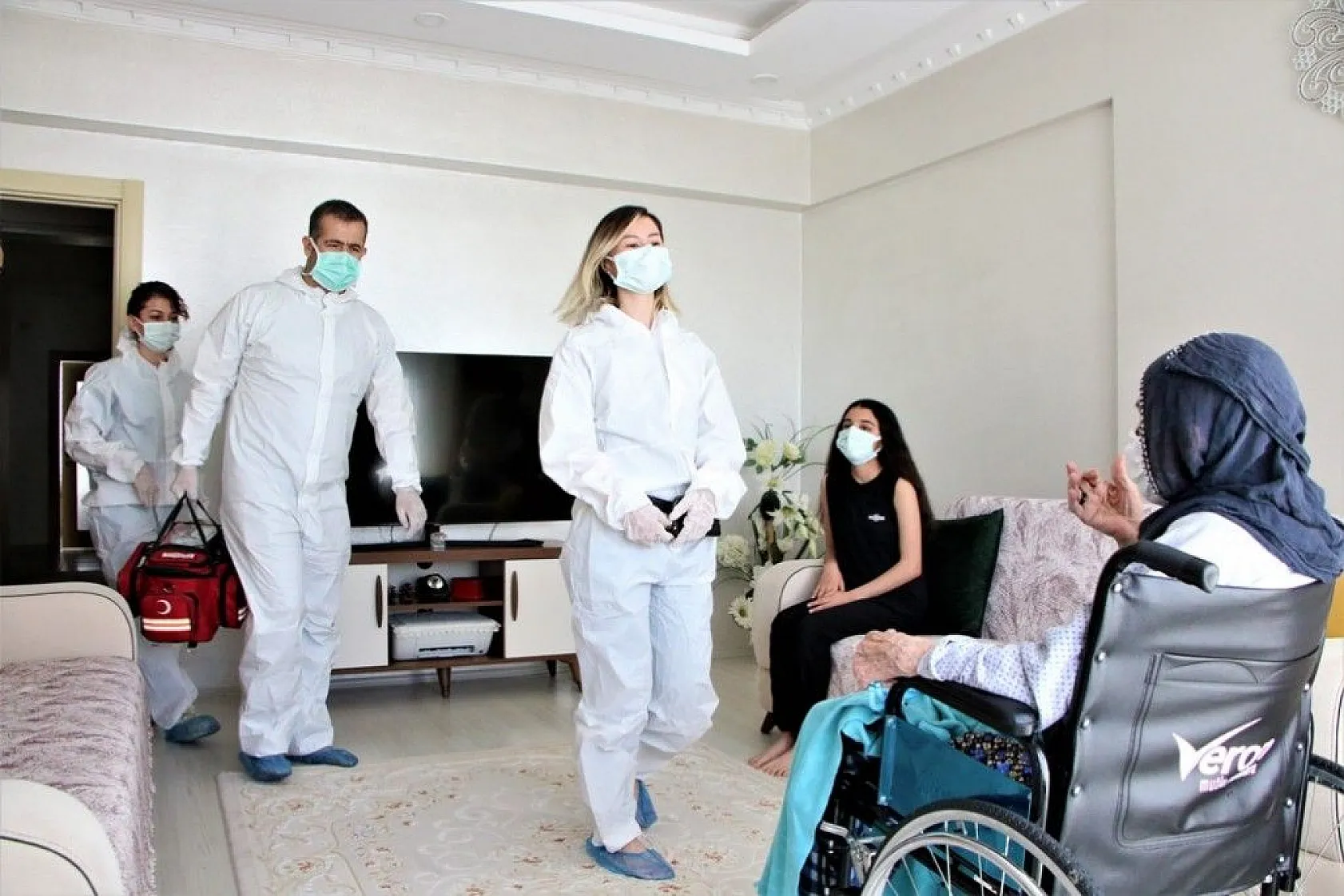 Evde Sağlık Hizmetleri 7 gün 24 saat aralıksız sürüyor