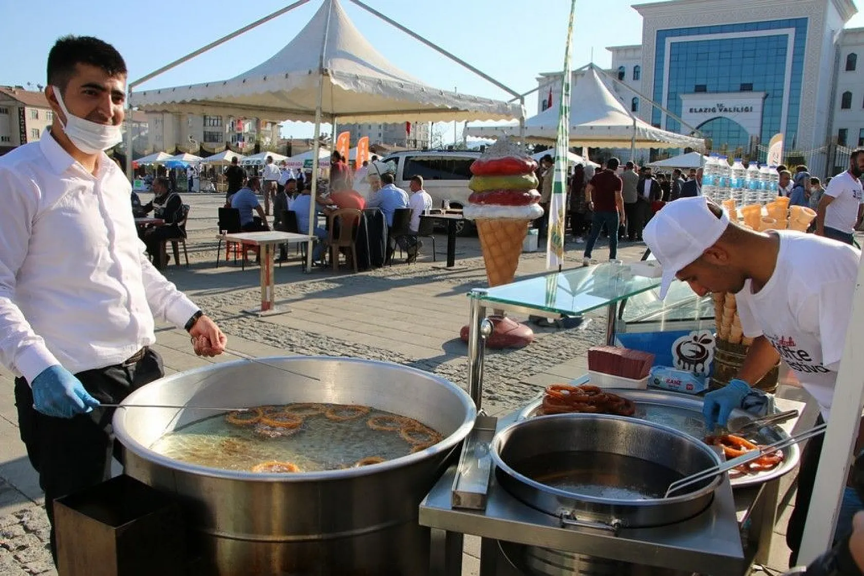 3. Geleneksel Salçalı Köfte Festivali başladı