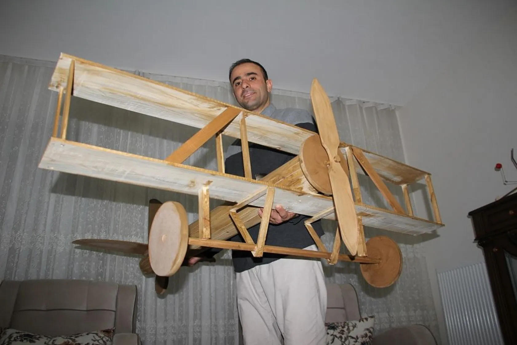 En büyük hayali İHA ve SİHA'ların fabrikasında çalışmak