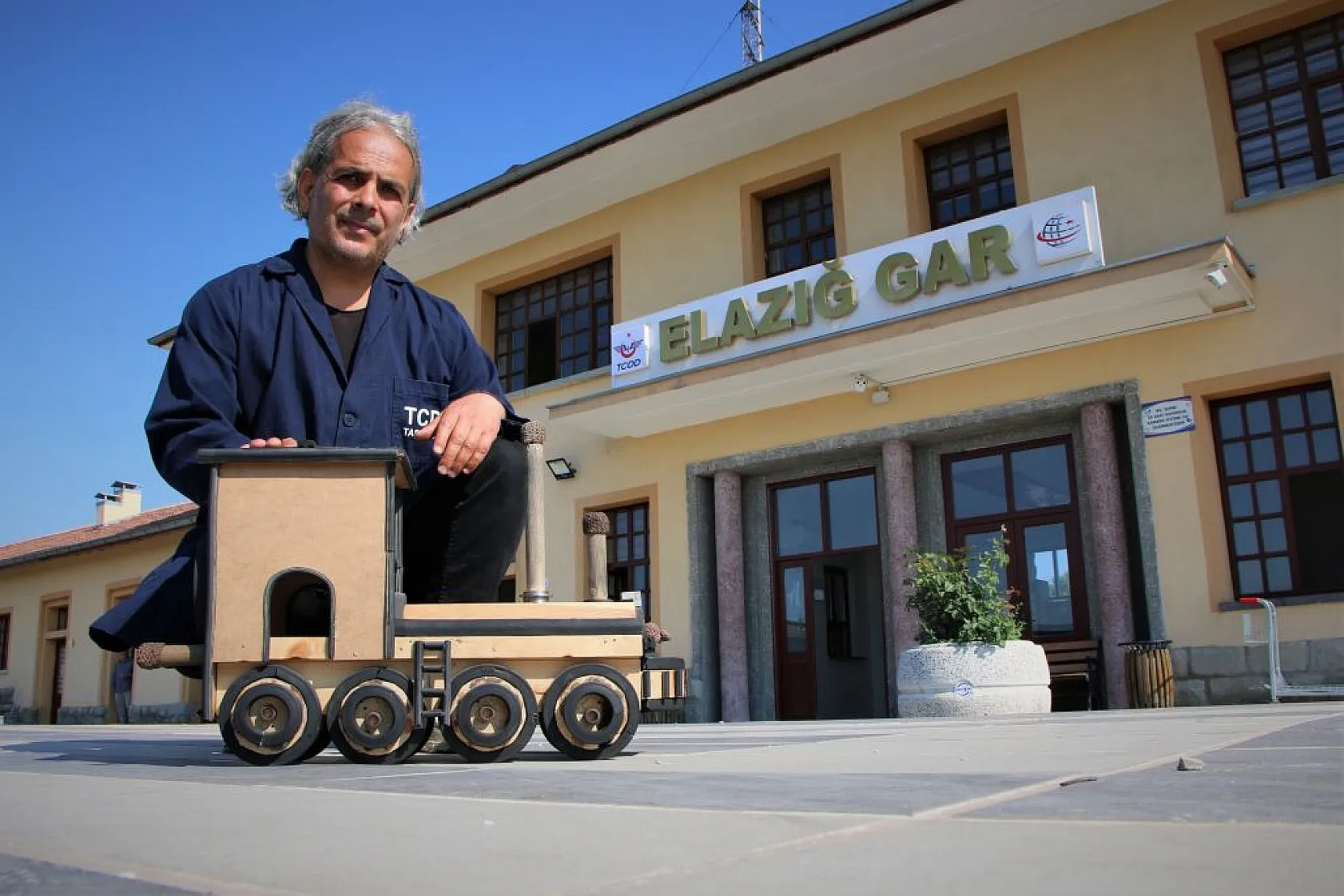 Atık malzemelerden sanat eserine