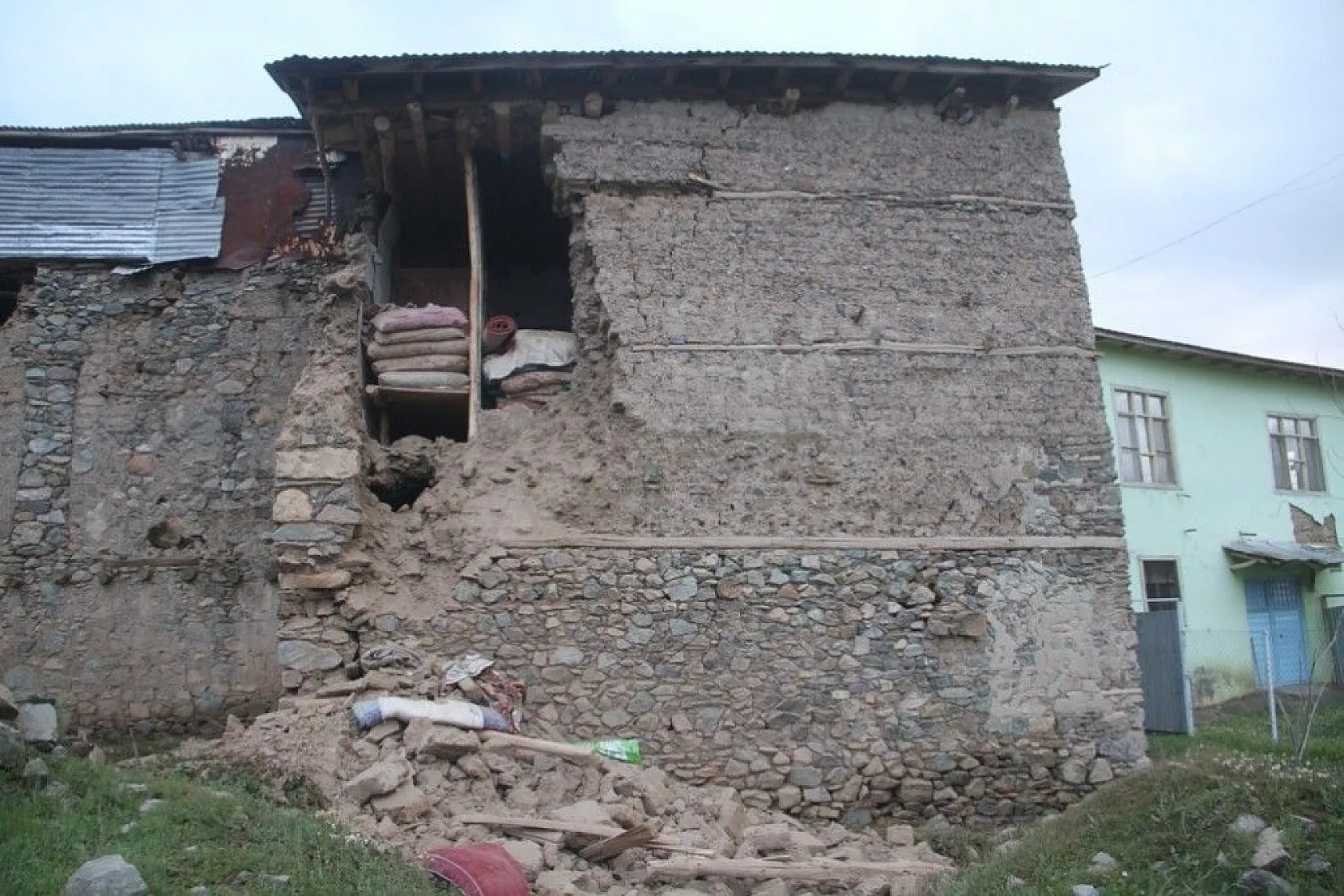 Sivrice'deki depremden fotoğraflar