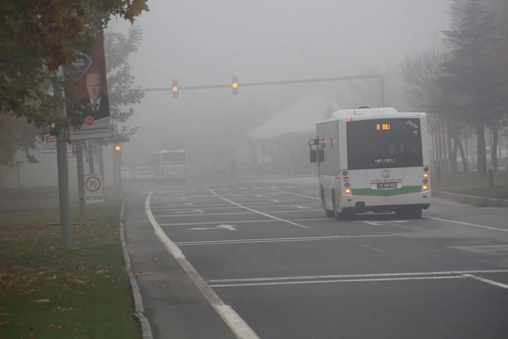 Elazığ'da sis etkili oldu