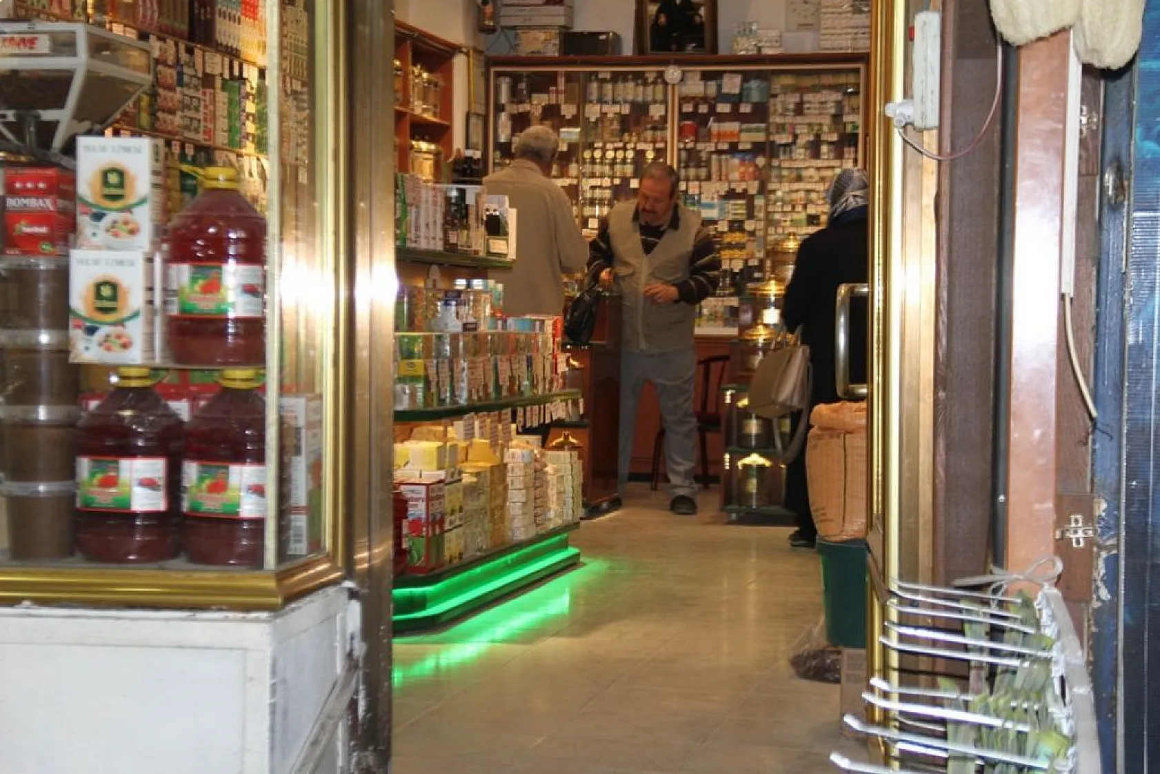 Üç kuşaktır Elazığ'a şifa dağıtıyor