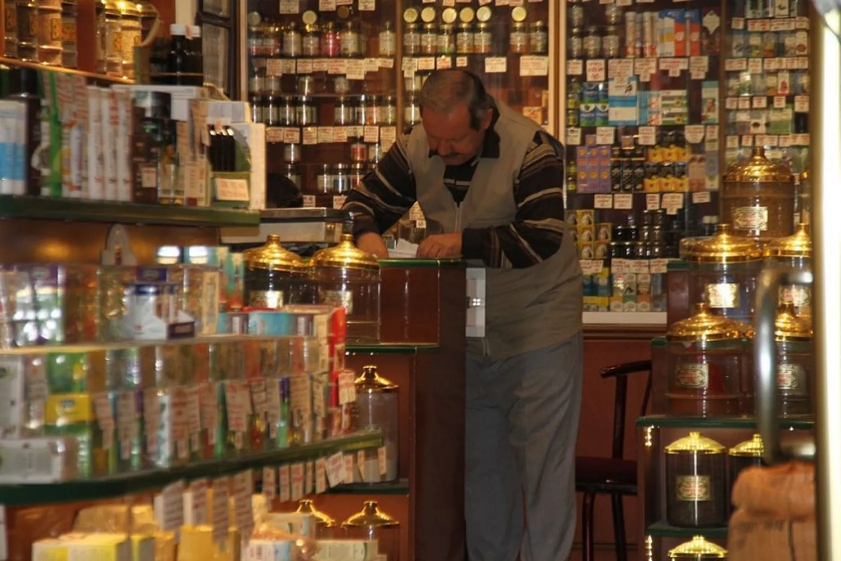 Üç kuşaktır Elazığ'a şifa dağıtıyor