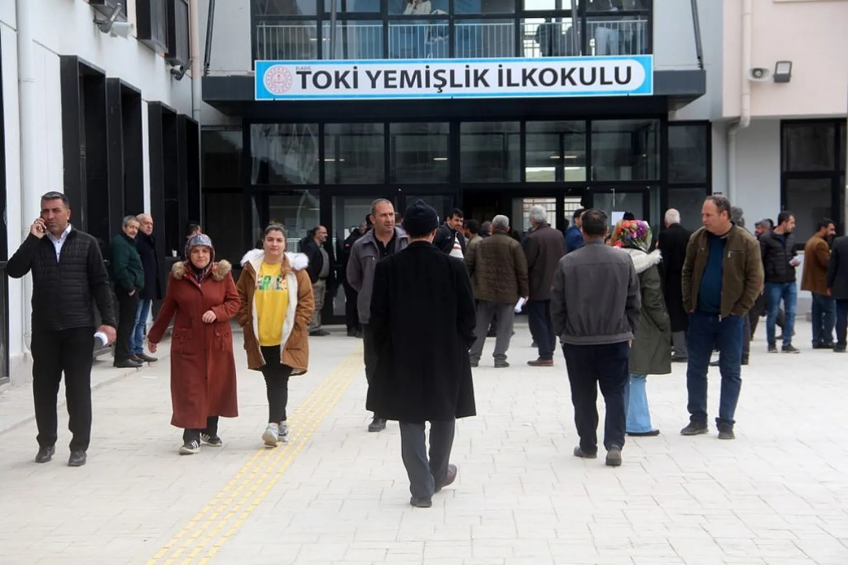 Güneykent Mahallesi sandık başına gitti