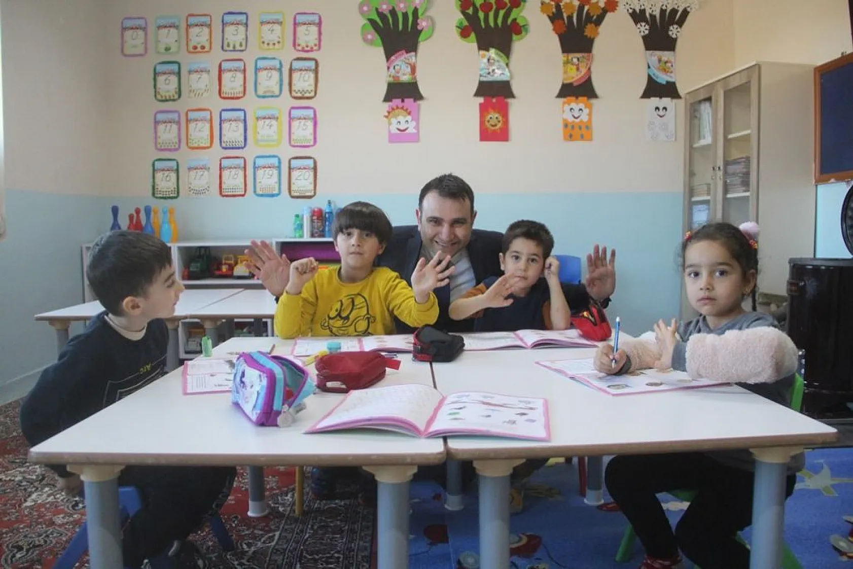 Köy Yaşam Merkezi, çocuklara ve ailelerine eğitim yuvası oldu