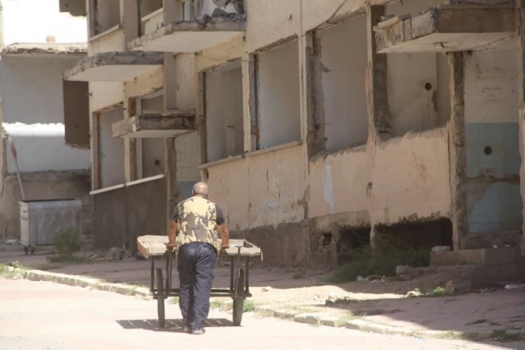 Bu binalar tehlike saçıyor!