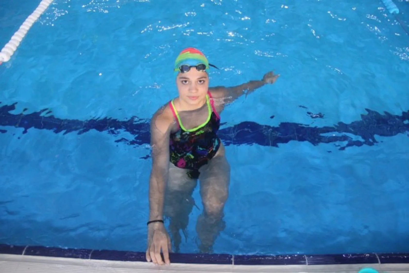 Tedavisi için yüzmeye başladı, üç kez Türkiye şampiyonu oldu