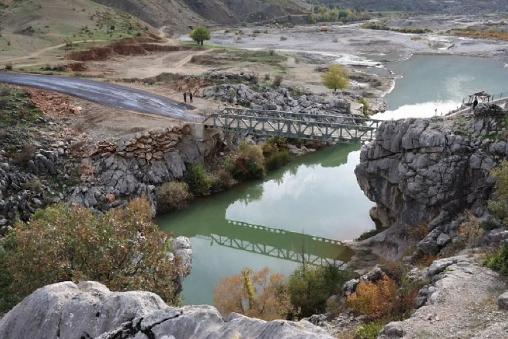Tegre Köprüsü turizme kazandırılmayı bekliyor