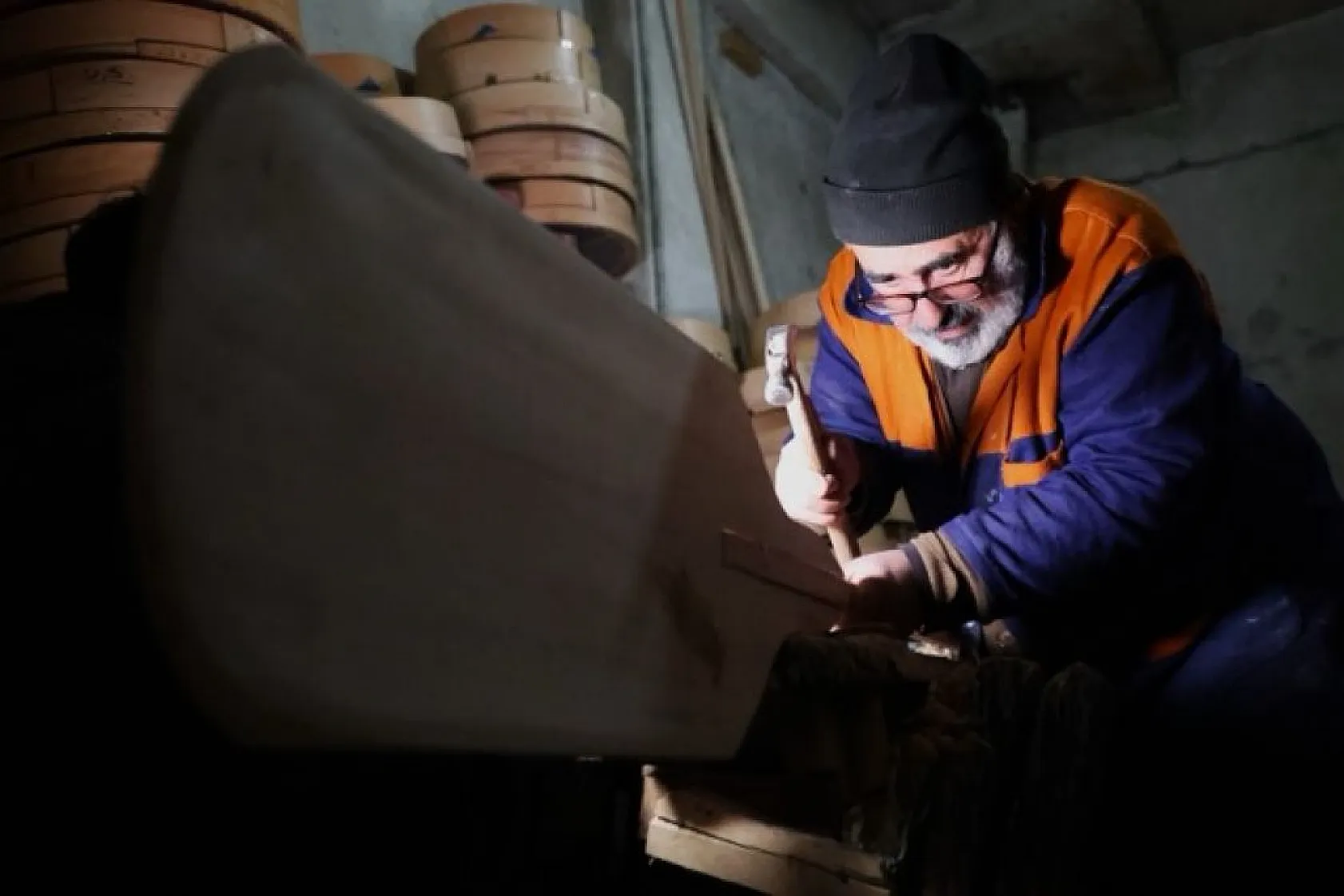 Çeyrek asırdır ahşaba şekil veriyor