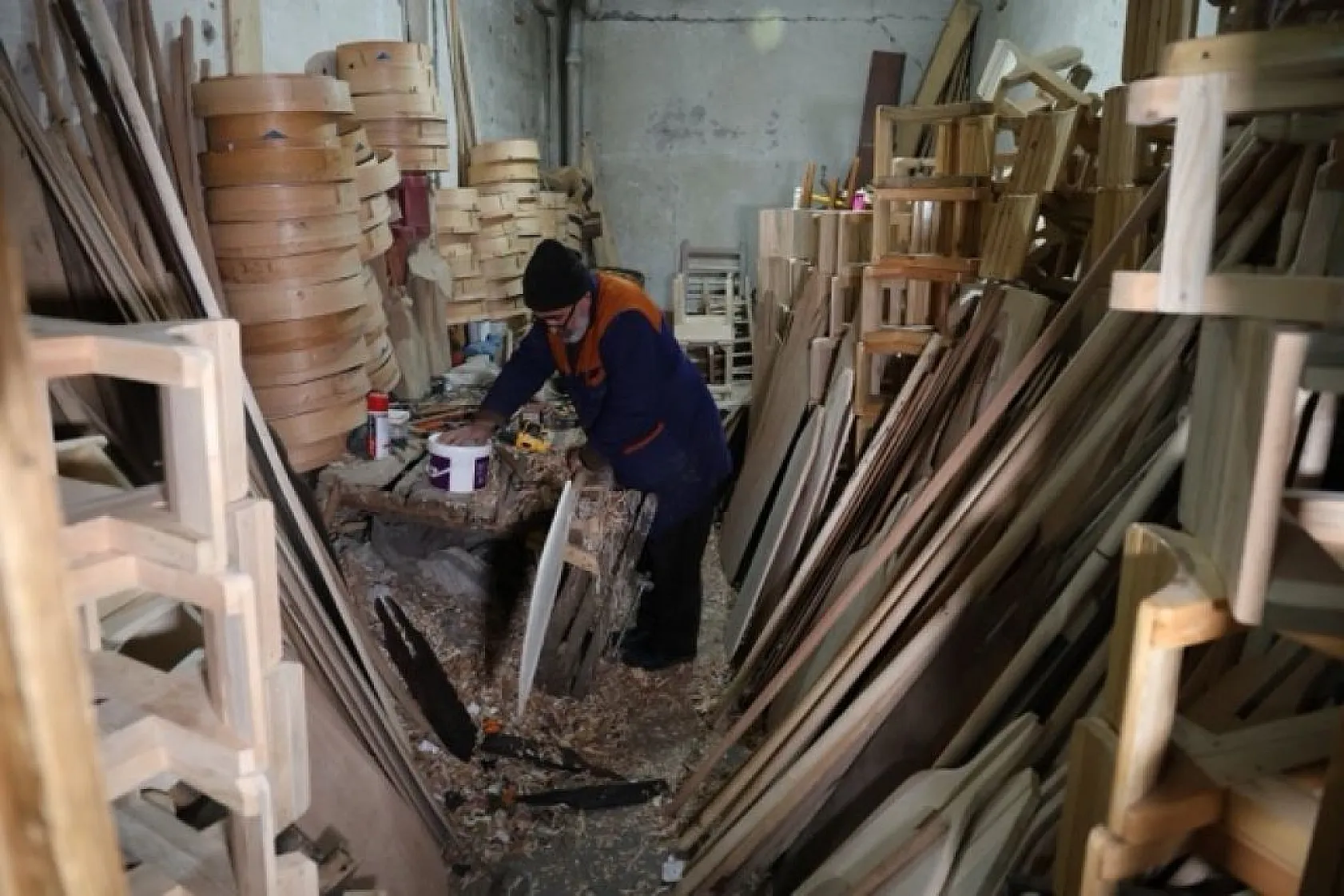 Çeyrek asırdır ahşaba şekil veriyor