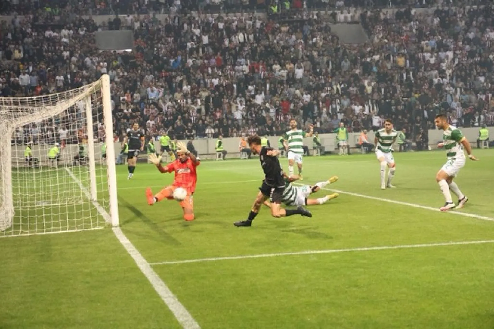 Elazığspor 4 - 0 Efeler 09 SFK