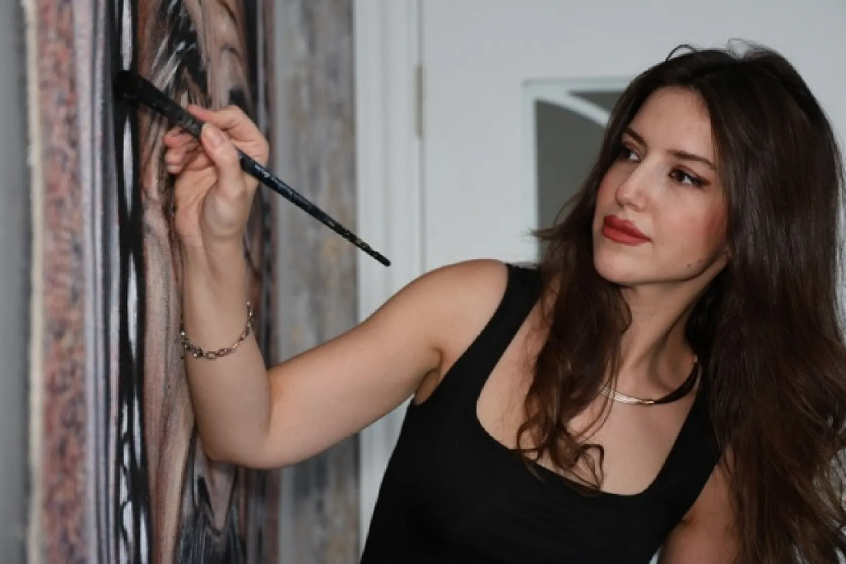 Elazığlı mühendis halı üzerine portreleriyle dünyaya açıldı