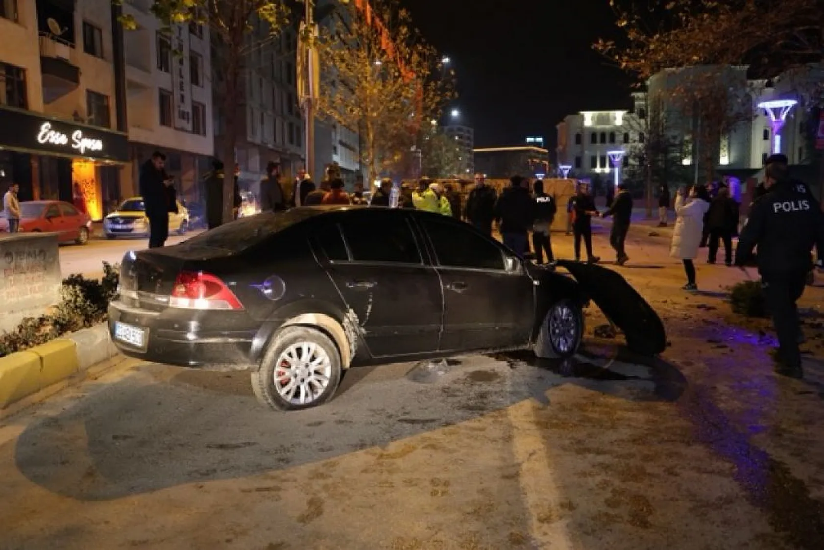 Ortalığı savaş alanına çeviren kaza