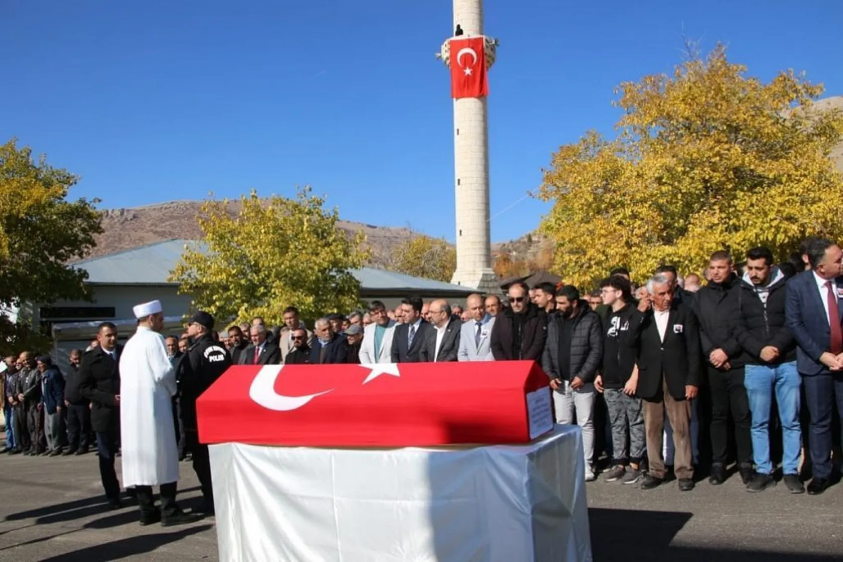 Şehit Fethi Sekin'in babası son yolculuğuna uğurlandı