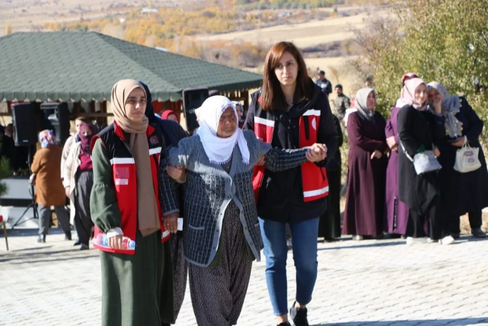 Şehit Fethi Sekin'in babası son yolculuğuna uğurlandı