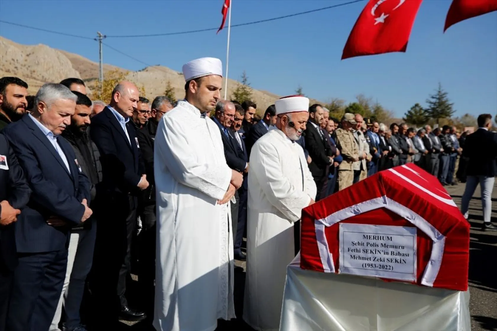 Şehit Fethi Sekin'in babası son yolculuğuna uğurlandı