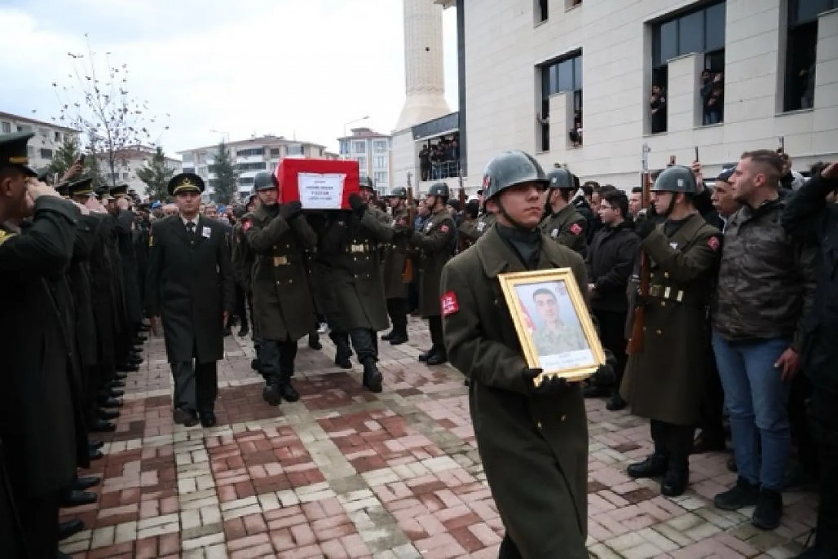 Şehit Kemal Aslan son yolculuğuna uğurlandı