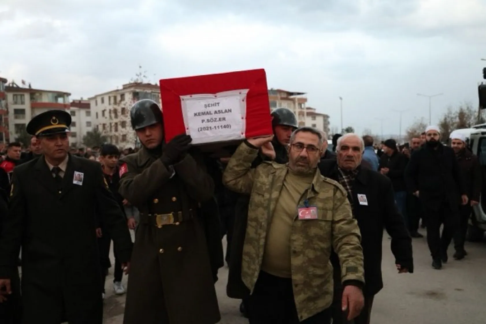 Şehit Kemal Aslan son yolculuğuna uğurlandı