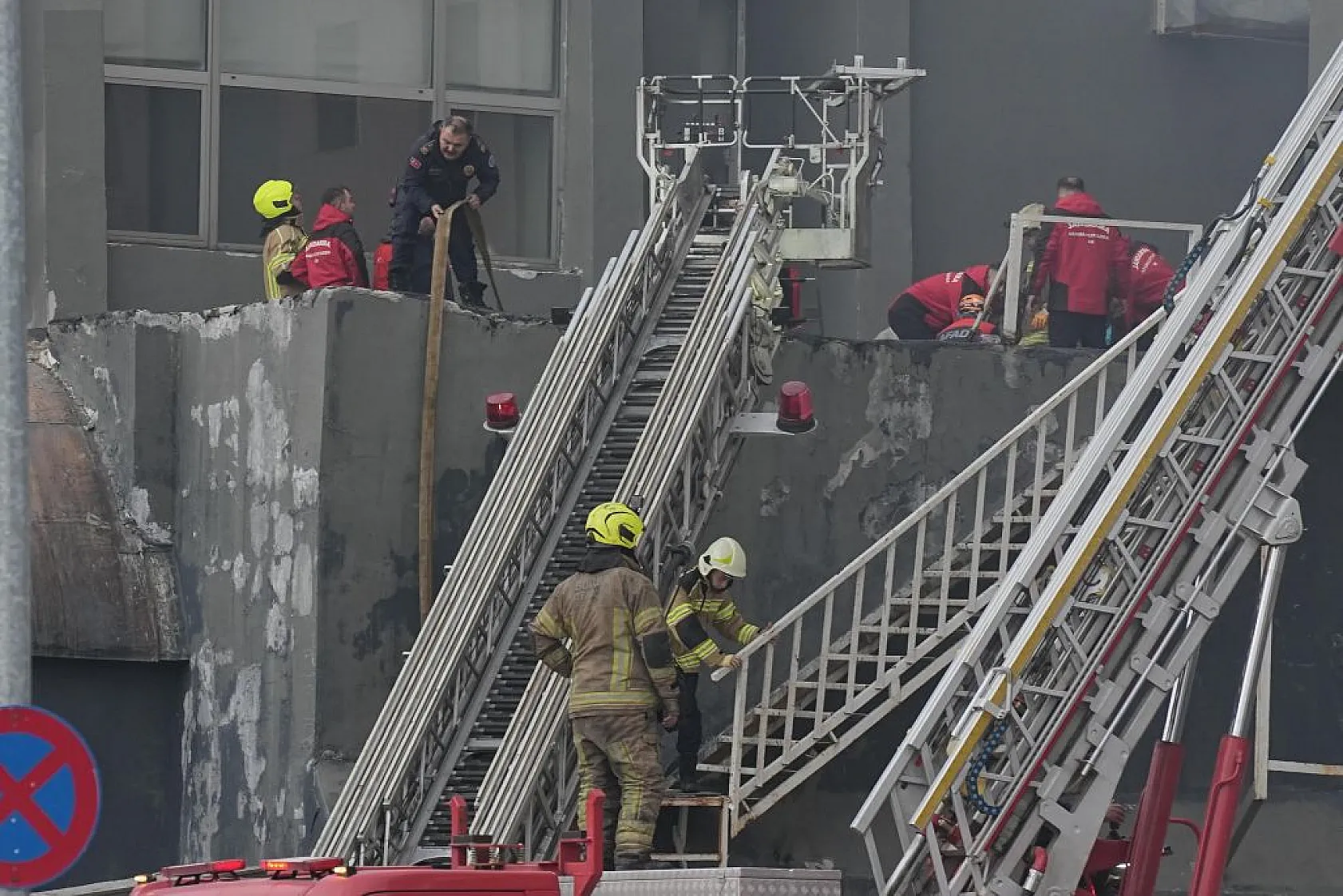Uludağ'da otel yangını! Can kaybı var...