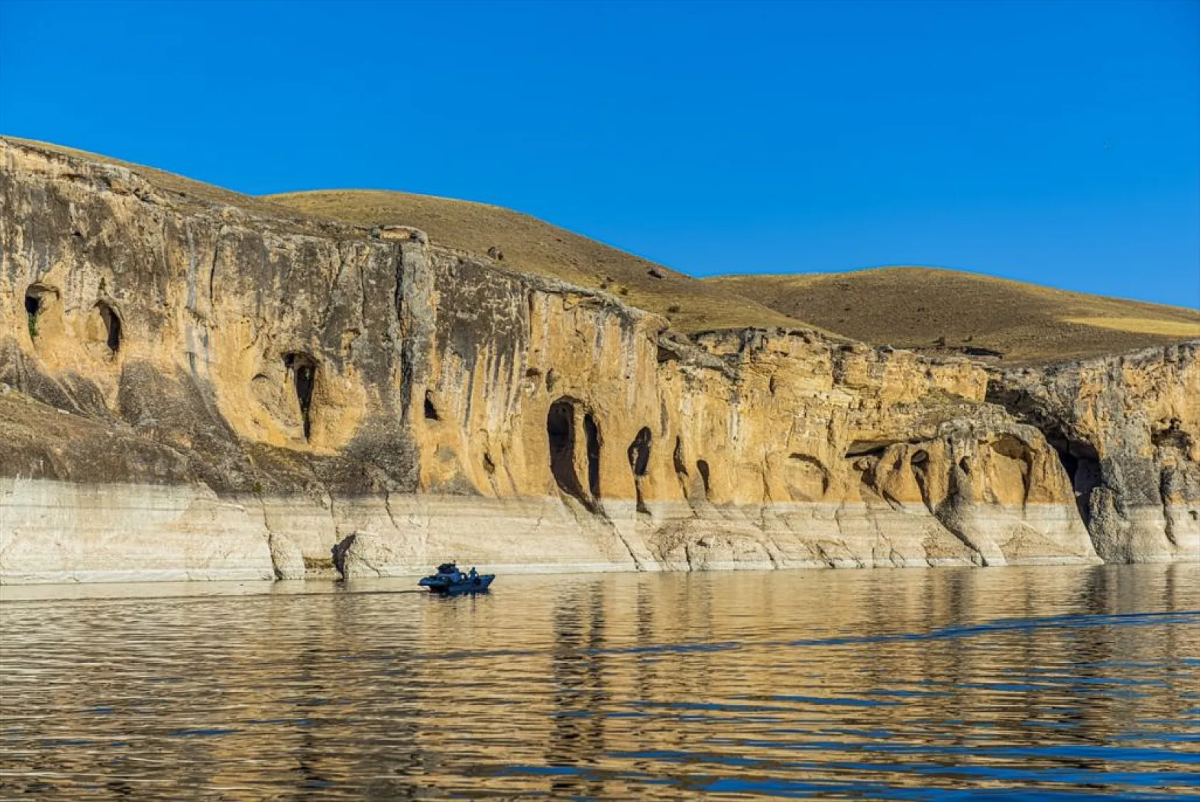Doğa harikası Karaleylek Kanyonu