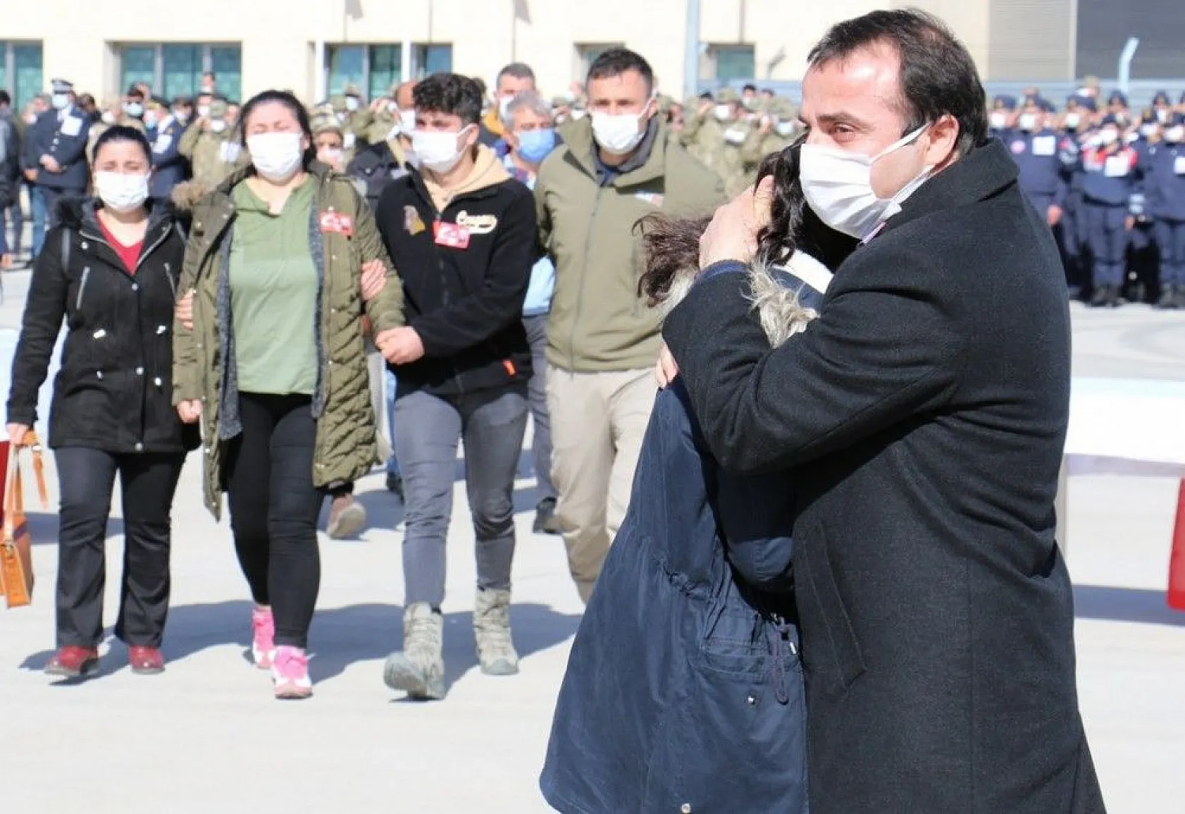 11 şehit Elazığ'dan törenle Ankara'ya uğurlandı