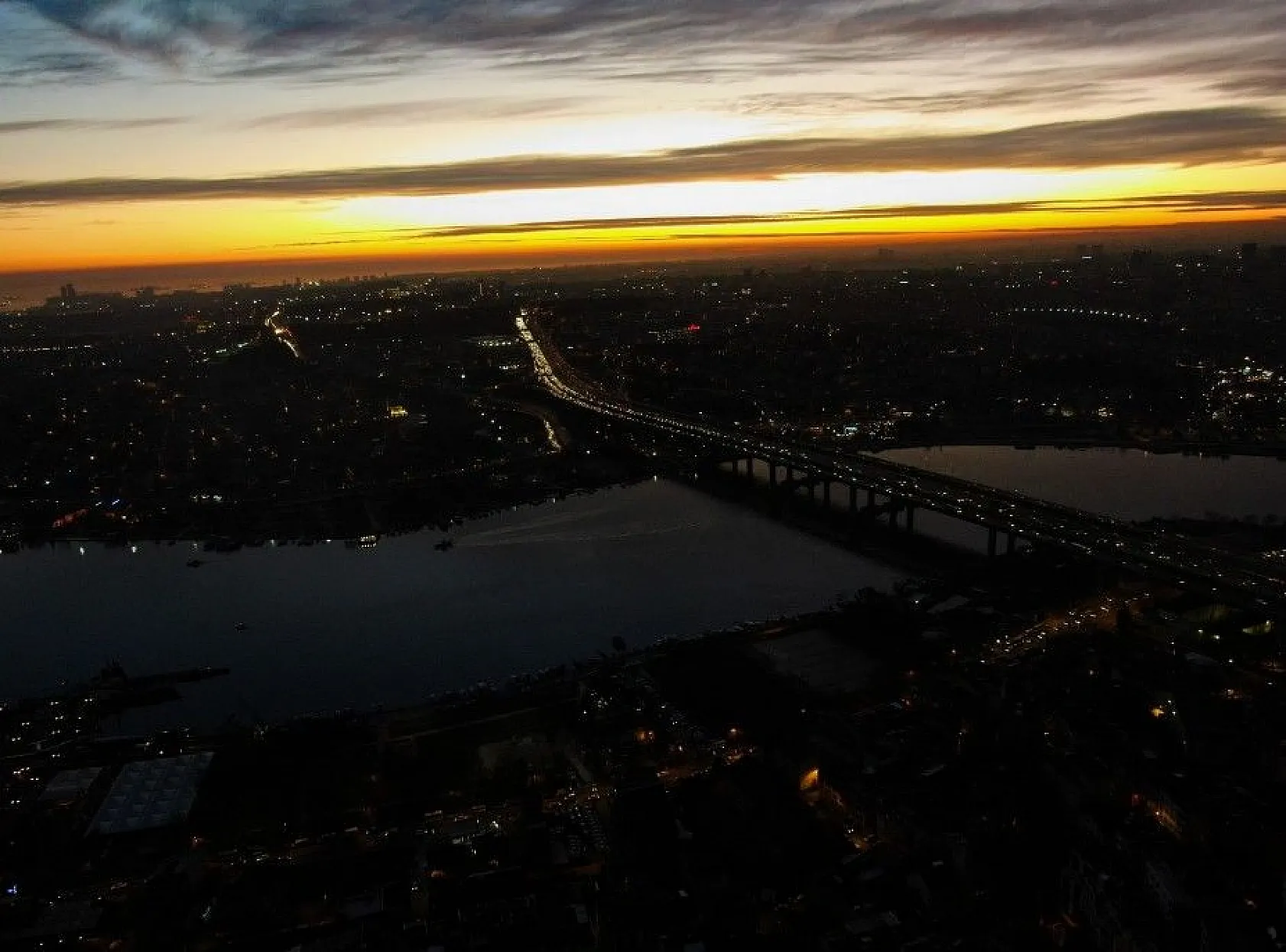 İstanbul semalarında gün batımı hayran bıraktı