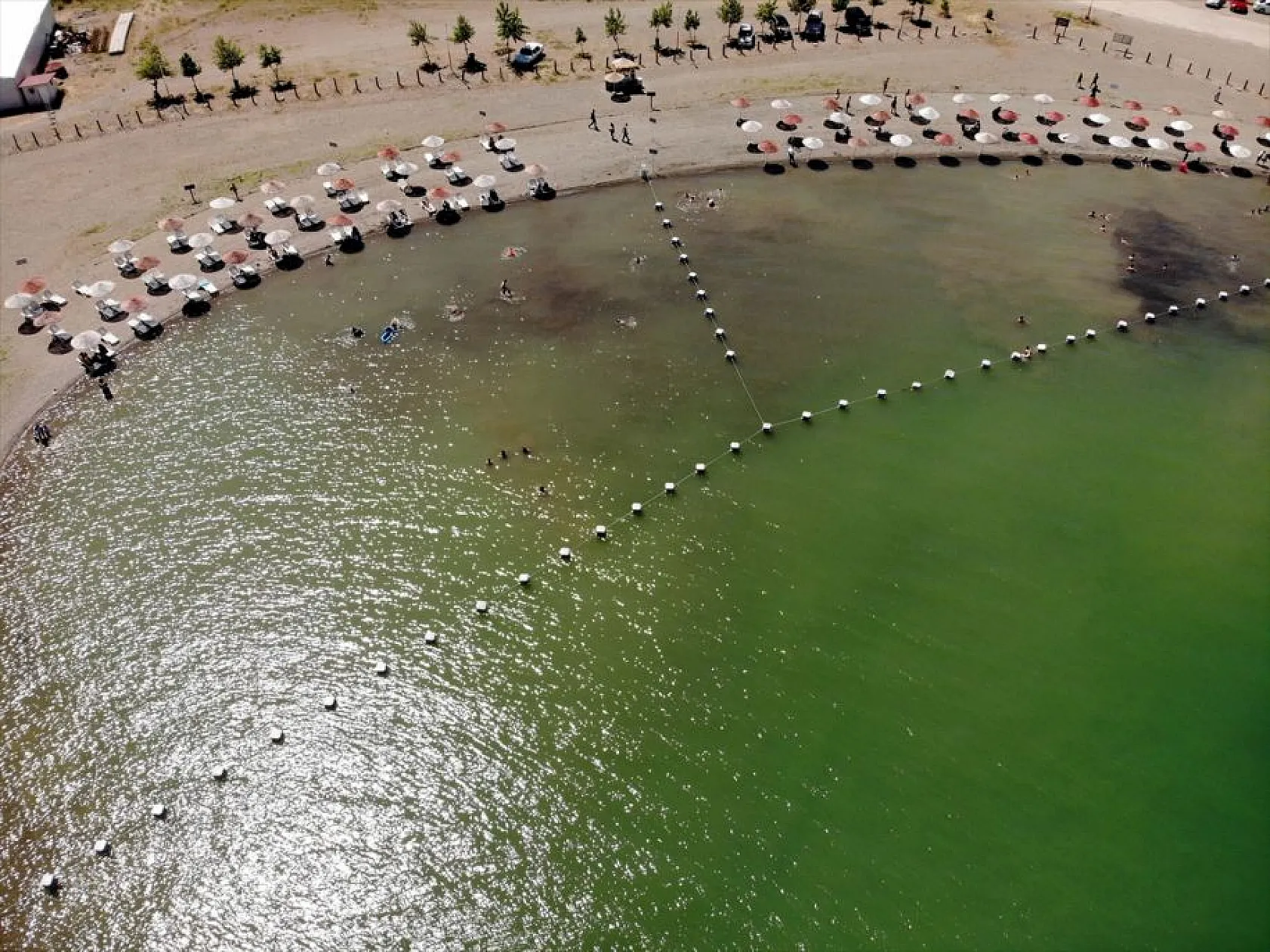 Hazar Gölü sahillerinde bayram bereketi