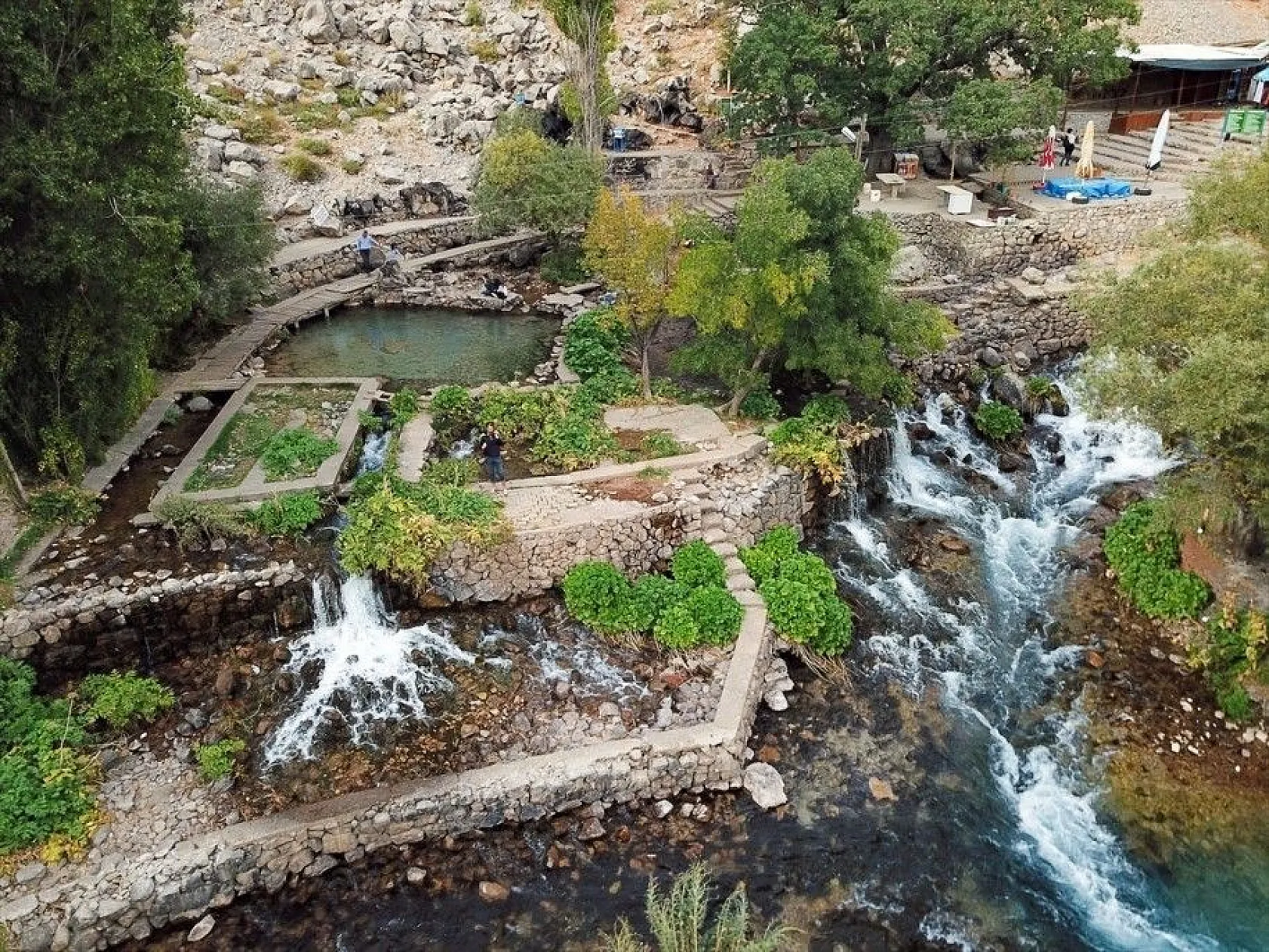 'Munzur Gözeleri' turistlerin gözdesi oldu