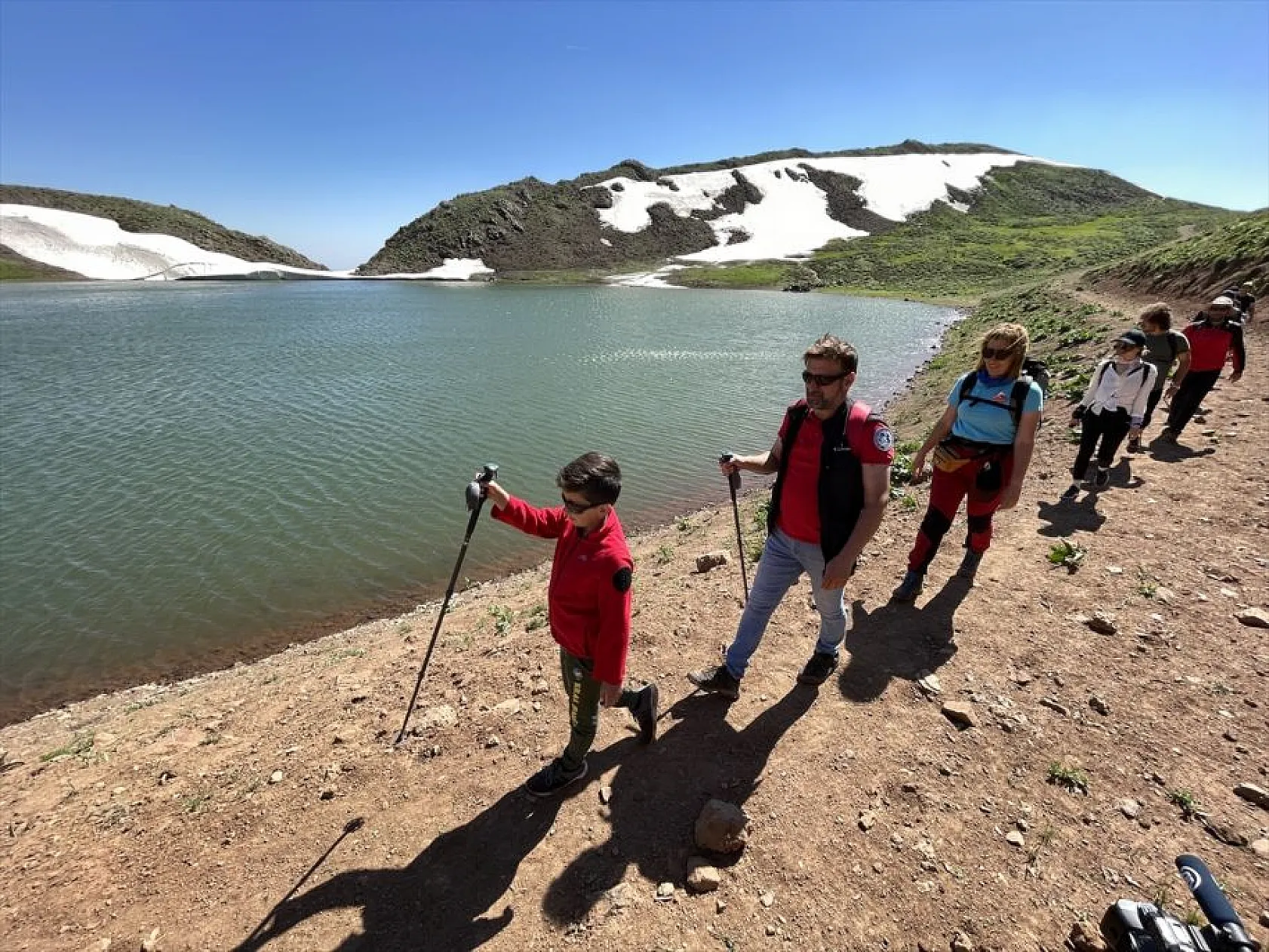 Gerendal Gölü, doğa tutkunlarını bekliyor