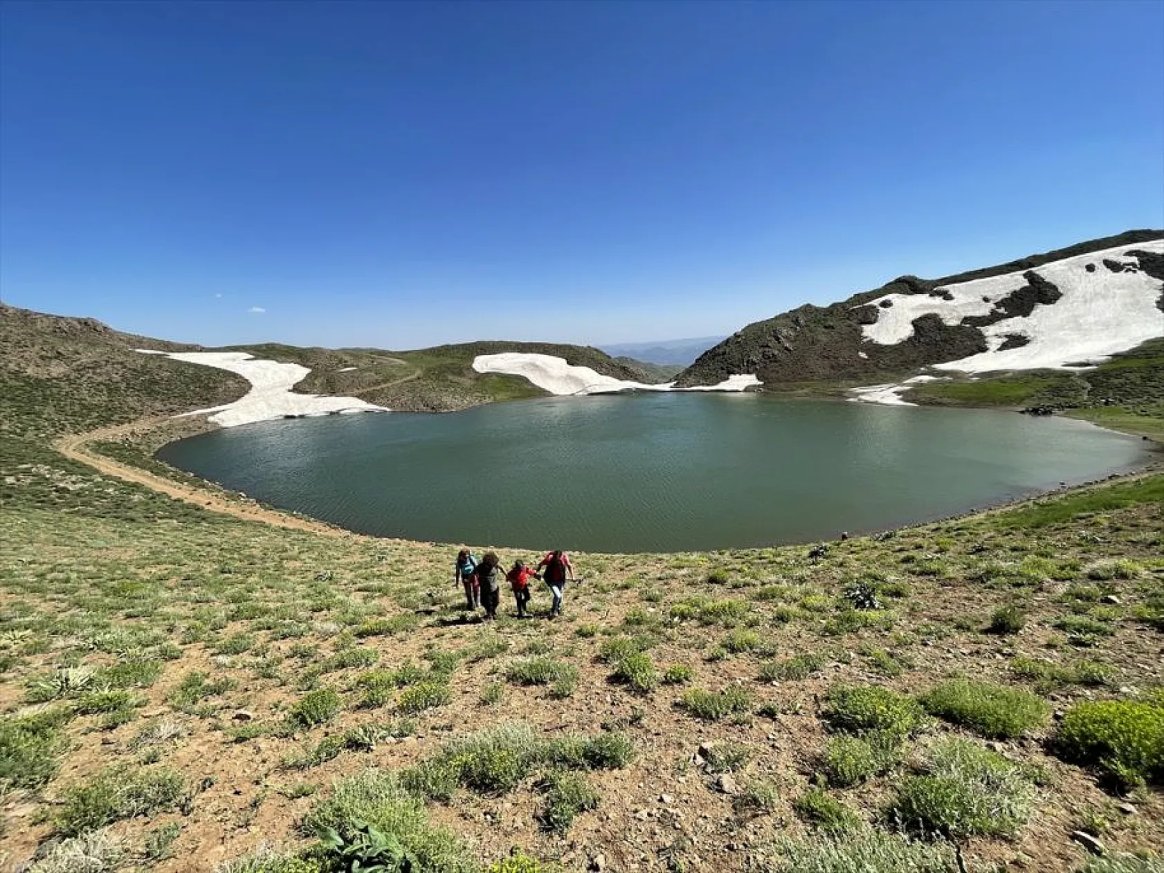 Gerendal Gölü, doğa tutkunlarını bekliyor